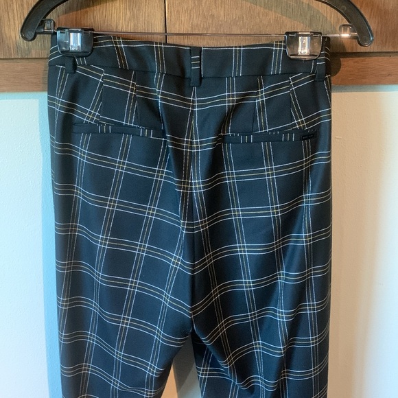 WHBM The Slim Ankle Size 10 Black with gold and white plaid. - Picture 4 of 4